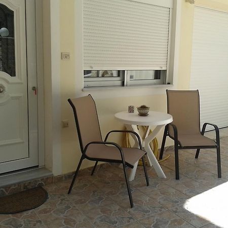 Patra - Cute Studio Near Center Exterior photo